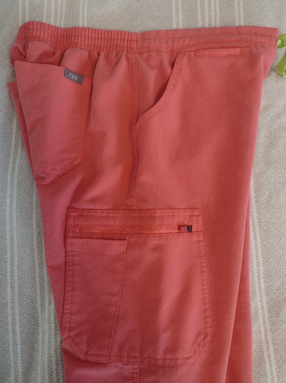 Figs Hot Coral Yola Skinny Scrub Pants Sz S - Picture 8 of 8